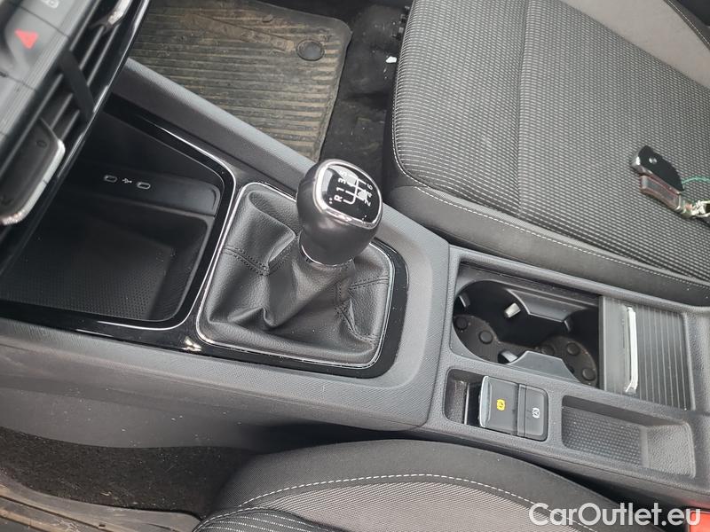  Skoda  Octavia  Combi (NX3)(2020) Oct.C.2.0 TDI 110 Ambition #9