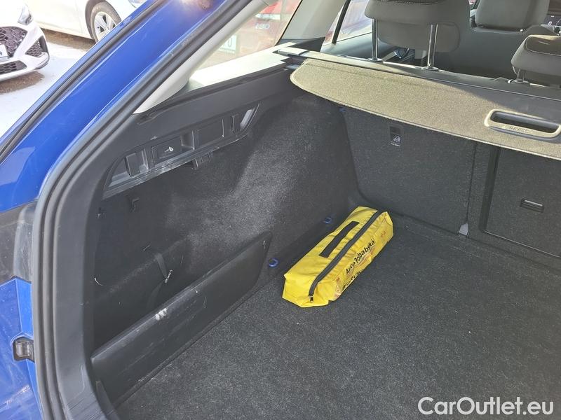  Skoda  Octavia  Combi (NX3)(2020) Oct.Combi 2.0TDI 110 Style AT #19