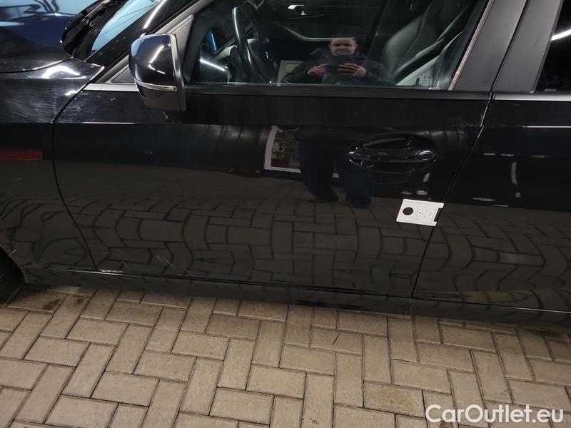  Bmw  Serie 3  Lim. (F30)  (2015) 330i AT #4