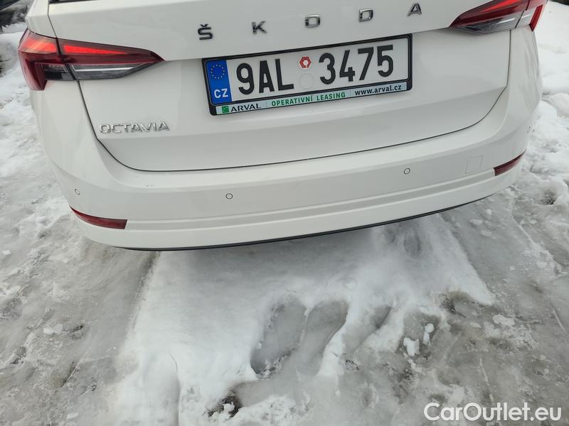  Skoda  Octavia  Combi (NX3)(2020) Oct.C.2.0 TDI 110 Ambition #12