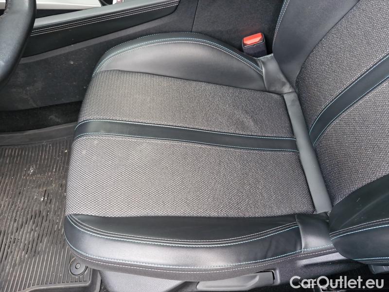  Peugeot  308 -SW  (P5) (2021)  SW 1.2PT 130 Allure P.AT #11