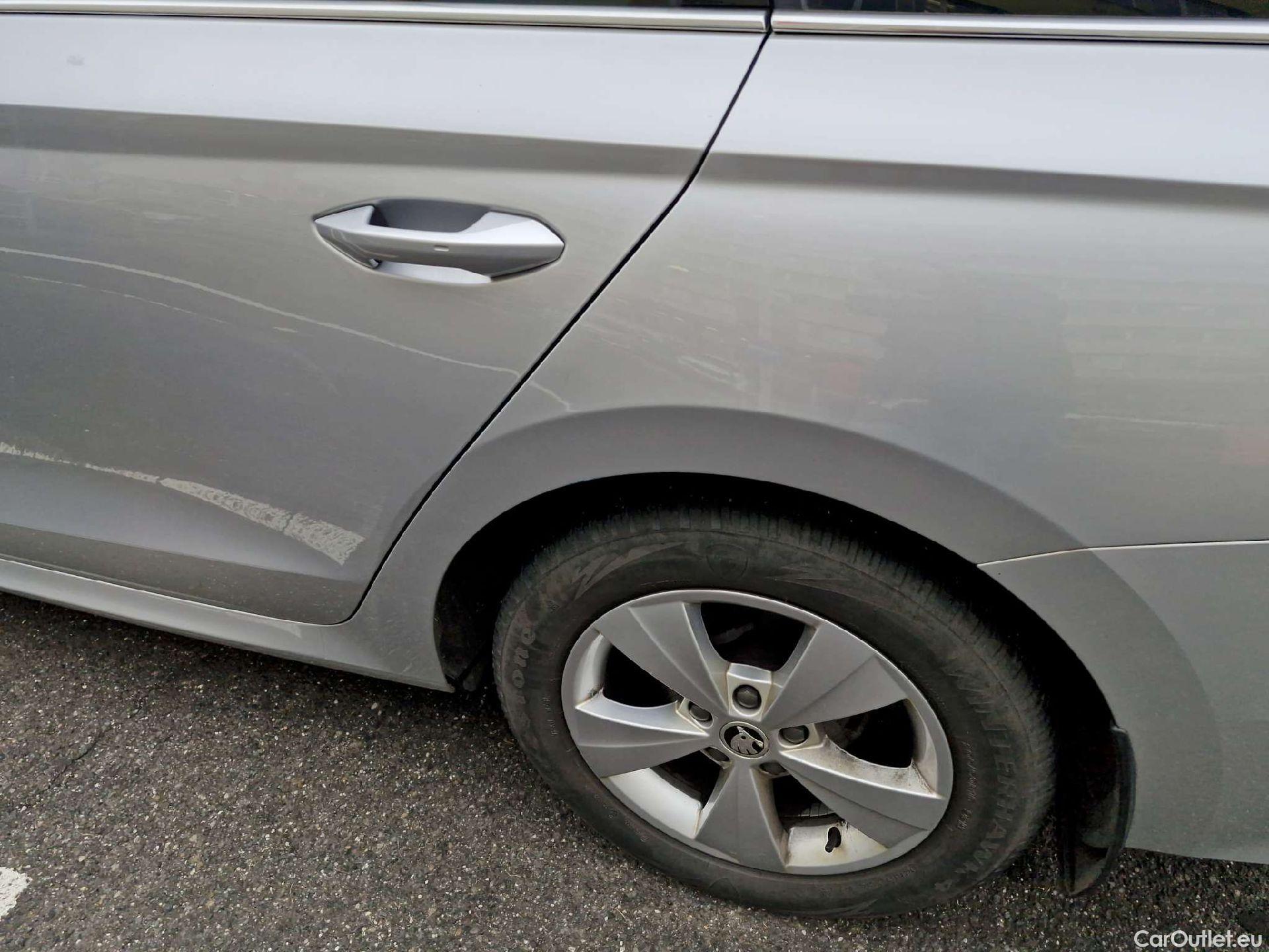  Skoda  Octavia  Combi (NX3)(2020) Oct.Combi 1.5TSI 110 Style #19