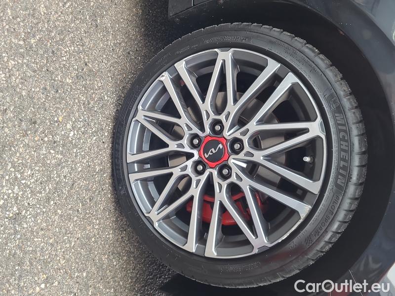  KIA  Cee'd ProCeed  (CD)(2018) ProCeed 1.6 T-GDI GT AT 5d #19