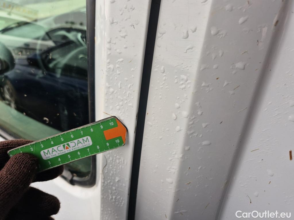  Nissan  NV200 NISSAN NV250 / 2019 / 4P / furgón 2pl 1.5dCi 70 kW (95CV) L1H1 ÓPTIMA #42