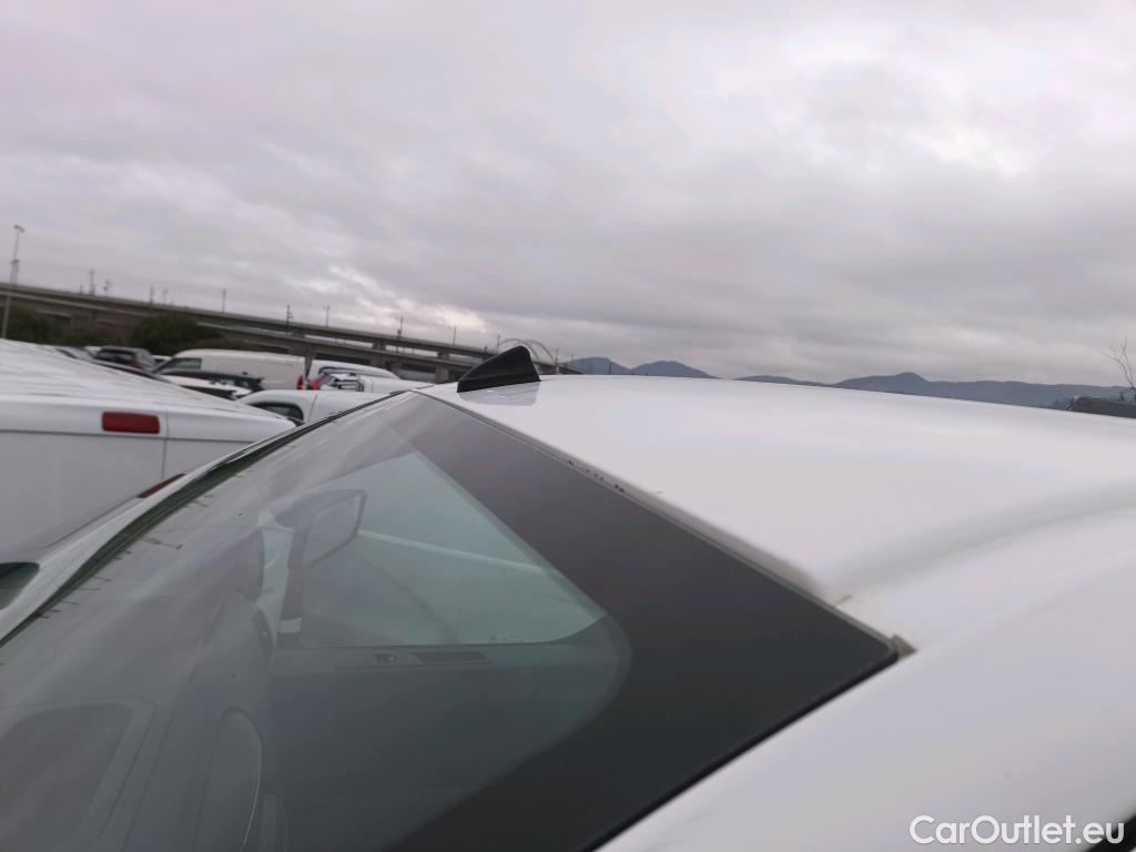  Peugeot  Expert PEUGEOT  / 2016 / 4P / combi Combi 1.6 BlueHDi 88KW (120CV) Standard #15