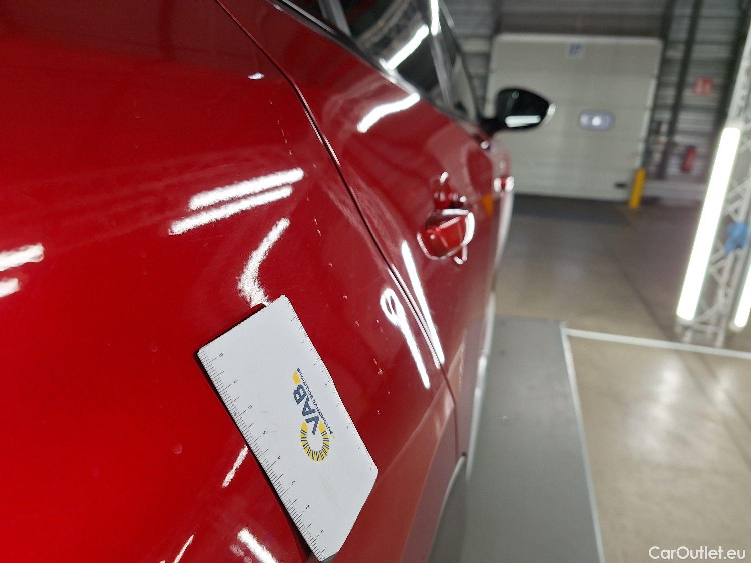  Peugeot  2008 Peugeot,  '19, Peugeot  1.5 BlueHDi 75kW S&S GT Line 5d #30