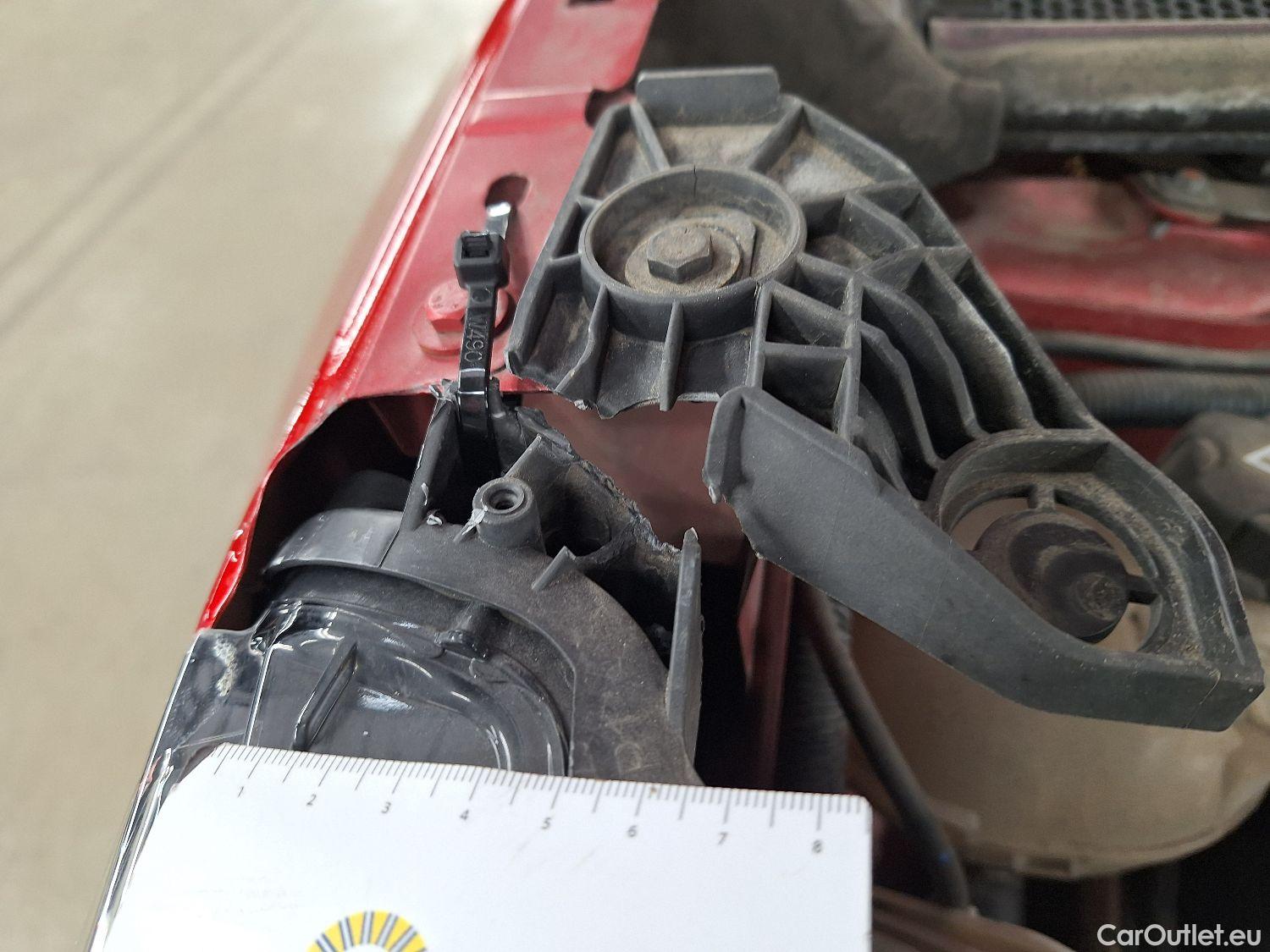  Peugeot  2008 Peugeot,  '19, Peugeot  1.5 BlueHDi 75kW S&S GT Line 5d #14