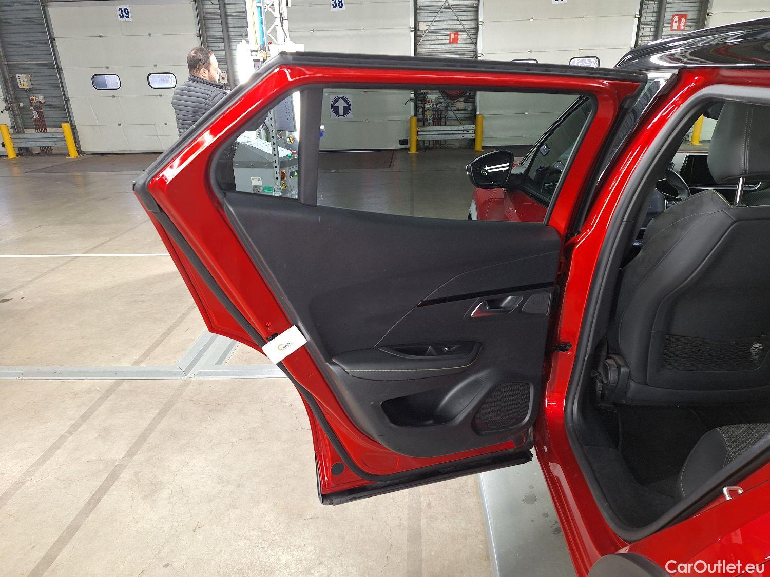  Peugeot  2008 Peugeot,  '19, Peugeot  1.5 BlueHDi 75kW S&S GT Line 5d #54