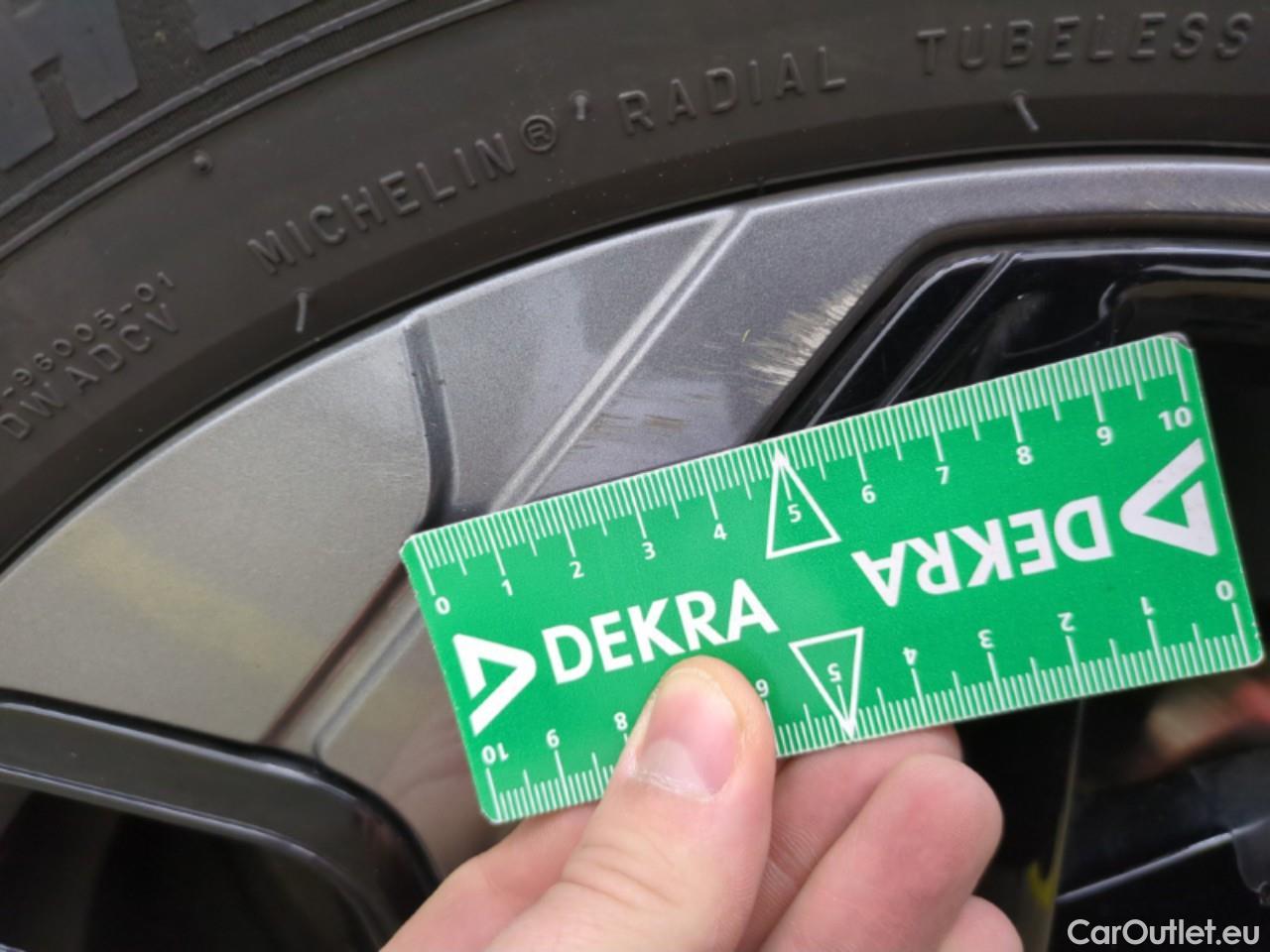  Citroen  C4  X Feel Pack 1.2 PureTech 130CV BVA8 6E #6