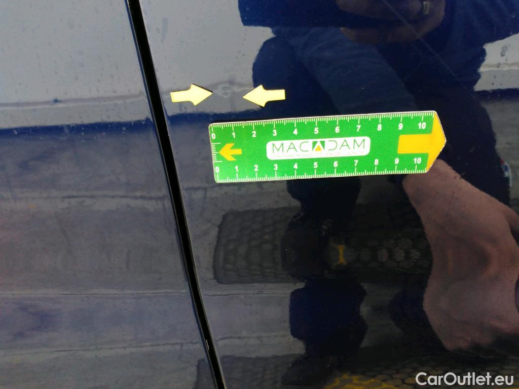  Audi  A4 AUDI  Avant / 2019 / 5P / Break 40 TFSI ultra 190 S tronic Avus #24