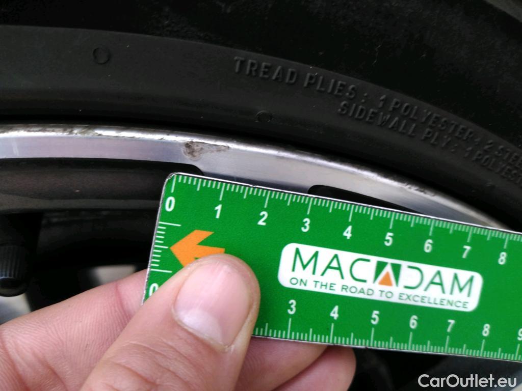  Audi  A4 AUDI  Avant / 2019 / 5P / Break 40 TFSI ultra 190 S tronic Avus #7