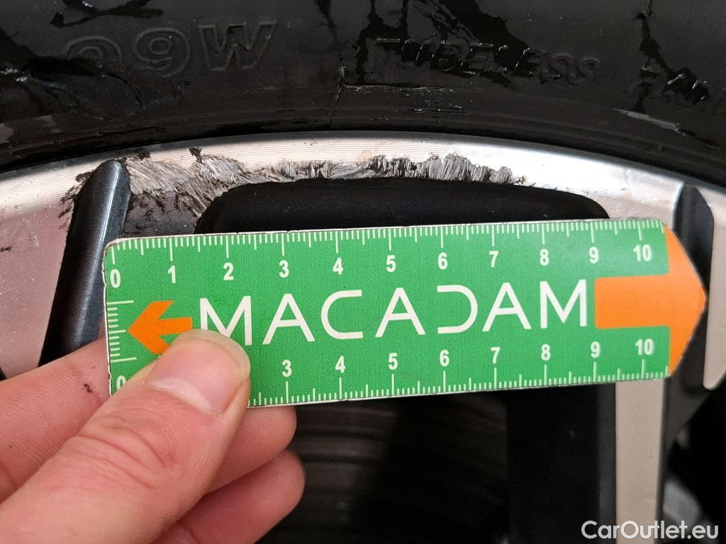  Bmw  X2 BMW  / 2017 / 5P / SUV sDrive18i Business DesignDKG7 #2