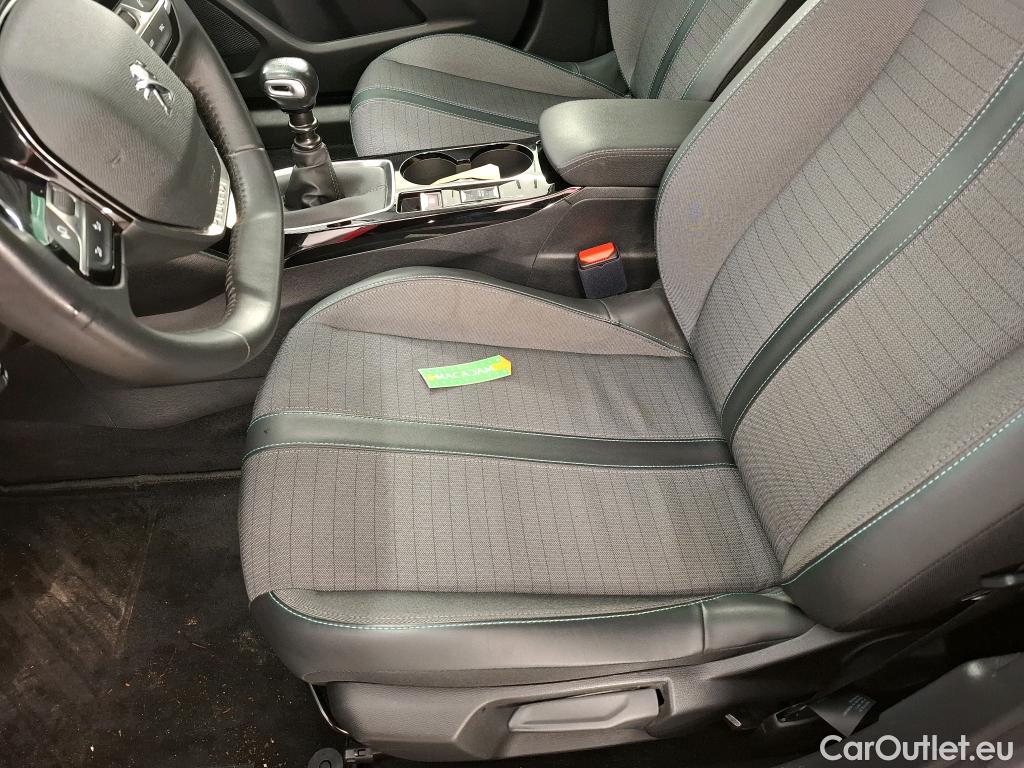  Peugeot  2008  Allure Pack 1.5 HDi 110CV BVM6 E6d #13