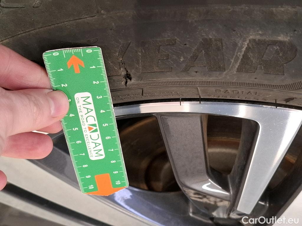  Peugeot  3008  Allure Pack 1.5 HDi 130CV BVM6 E6d #15