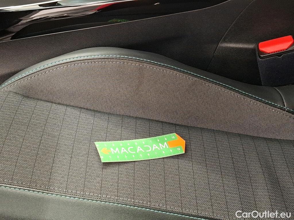  Peugeot  2008  Allure Pack 1.5 HDi 110CV BVM6 E6d #14