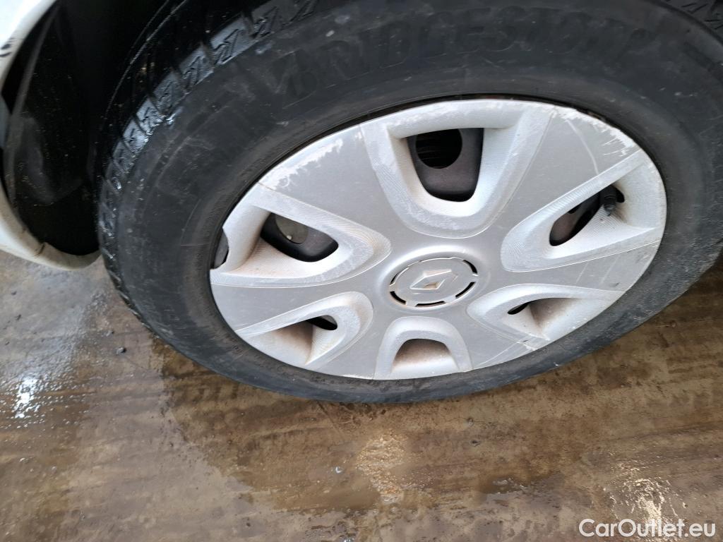  Renault  Clio  IV Air 1.5 dCi 75CV BVM5 E6 #56