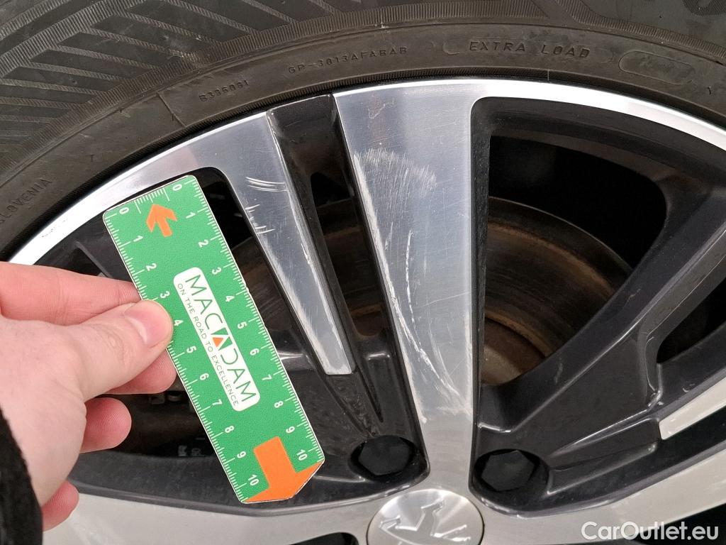  Peugeot  3008  Allure Pack 1.5 HDi 130CV BVM6 E6d #25