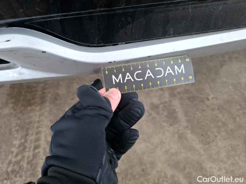  Opel   Grandland X Grandland X Elegance Business 1.5 130CV BVA8 E6d #40