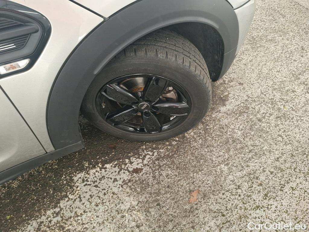  Mini  Countryman MINI  / 2020 / 5P / Crossover Cooper Essential 136 ch BVA7 #12