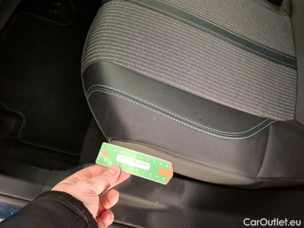  Peugeot  3008  Allure Pack 1.5 HDi 130CV BVM6 E6d #34