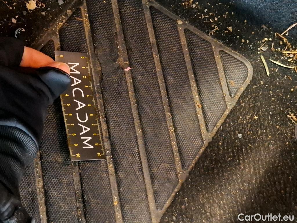  Opel   Grandland X Grandland X Elegance Business 1.5 130CV BVA8 E6d #26