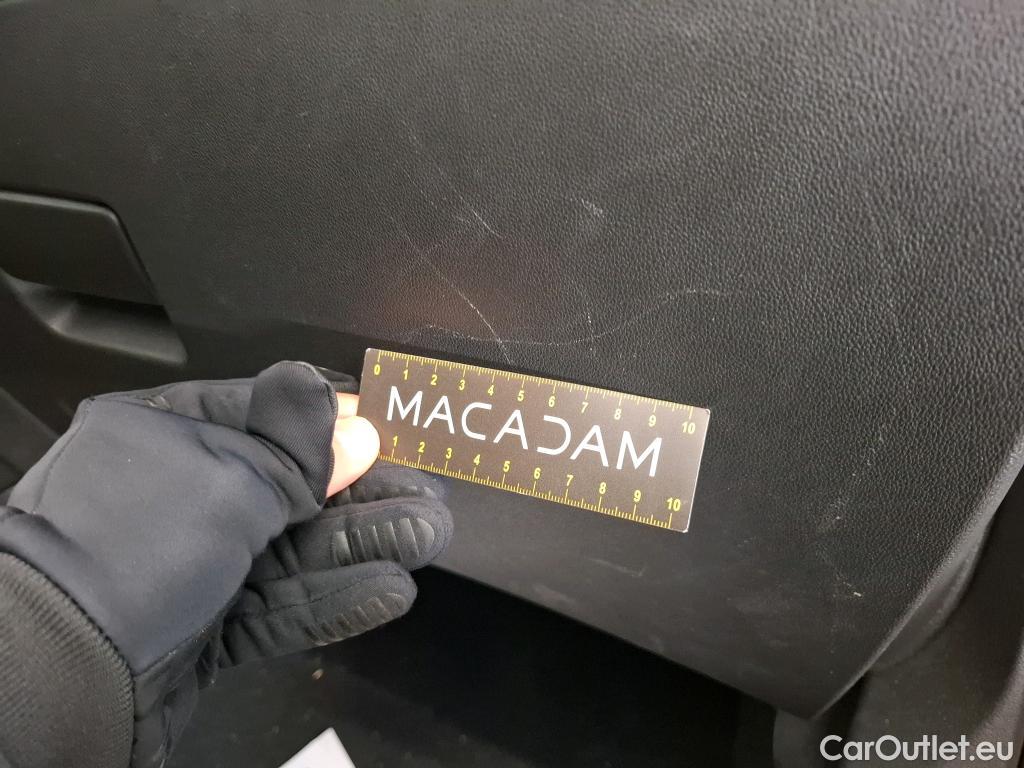  Opel   Grandland X Grandland X Elegance Business 1.5 130CV BVA8 E6d #11