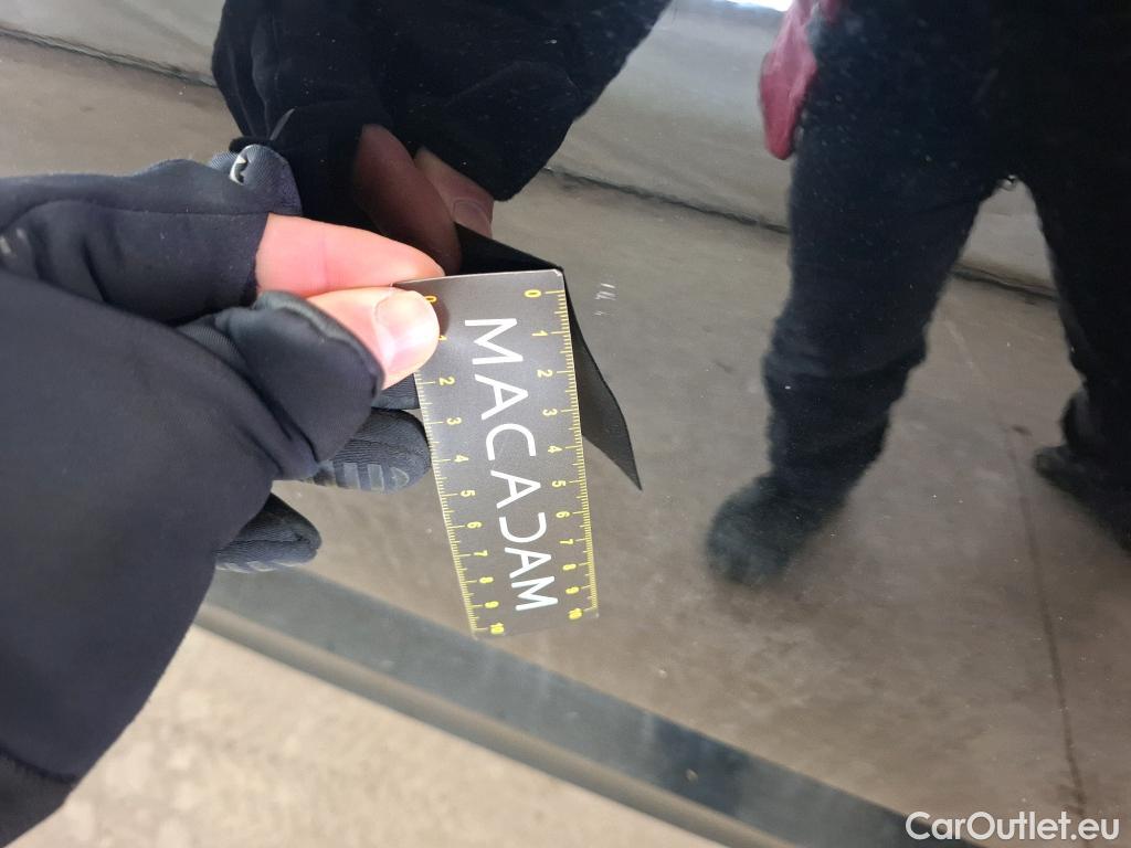  Opel   Grandland X Grandland X Elegance Business 1.5 130CV BVA8 E6d #43