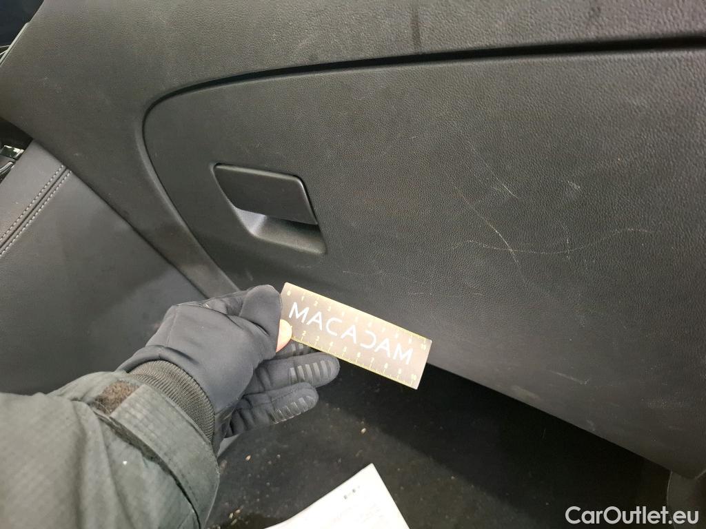  Opel   Grandland X Grandland X Elegance Business 1.5 130CV BVA8 E6d #10