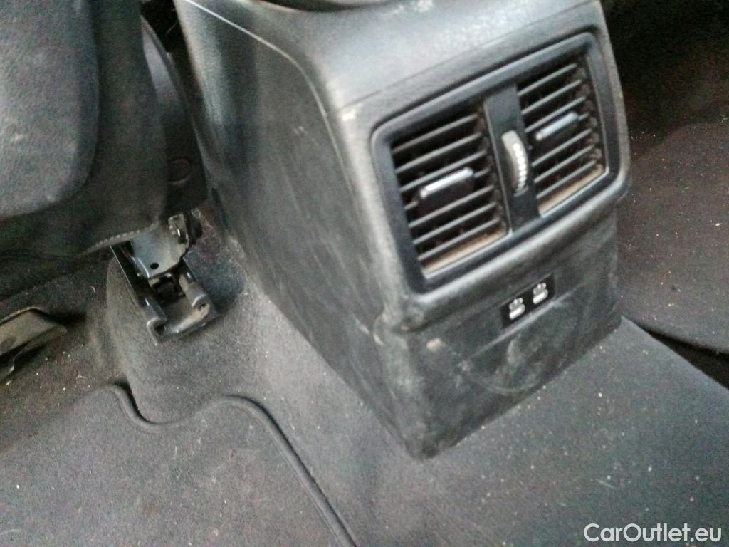  Bmw  X1 BMW  / 2019 / 5P / todoterreno sDrive18dA Corporate (AC4) #3