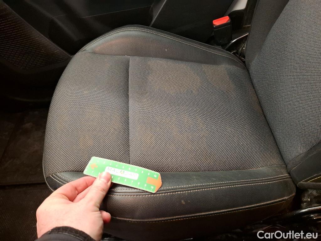  Renault  Kangoo RENAULT  / 2021 / 4P / Fourgonnette Extra - Blue dCi95 Sésame Ouvre Toi #23