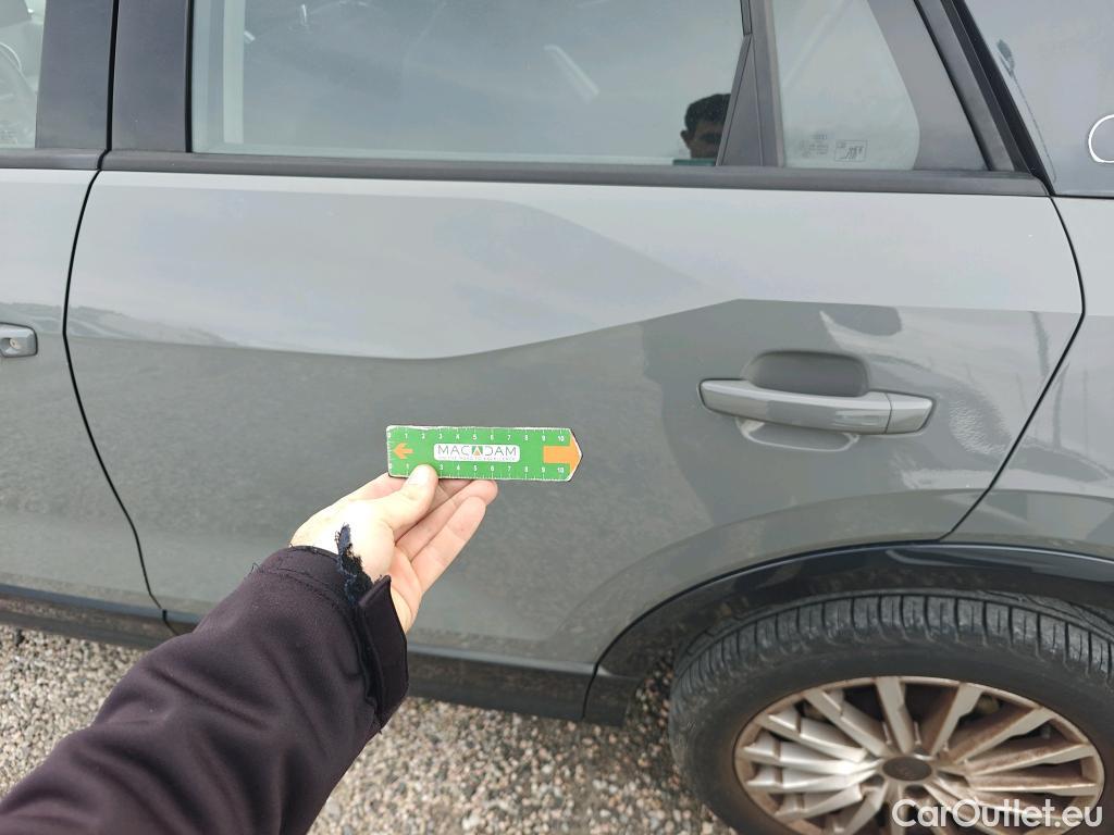  Audi  Q2 AUDI  / 2016 / 5P / todoterreno Design 30 TFSI 85kW (116CV) #30