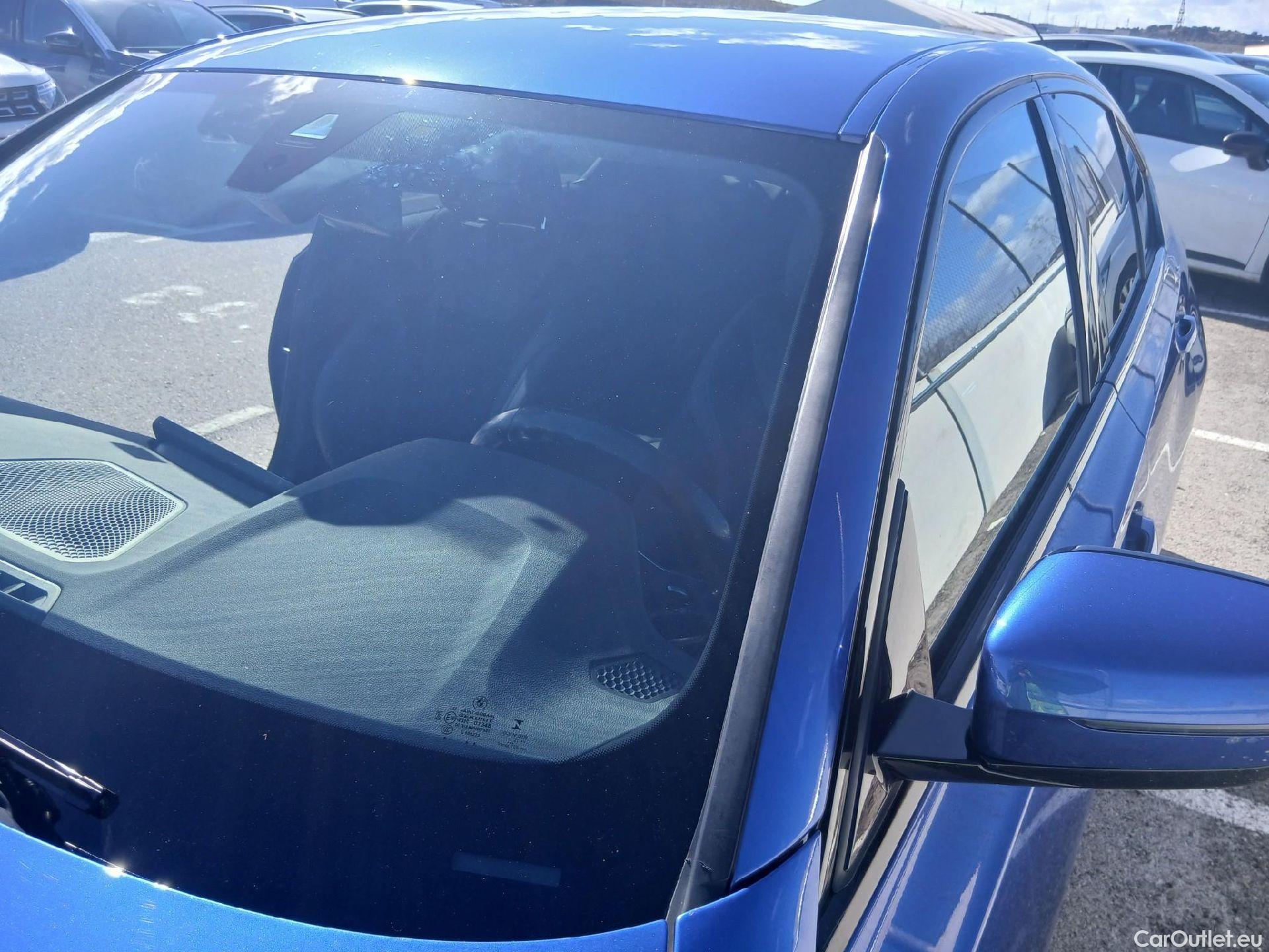  Bmw  Serie 3 BMW  / 2018 / 4P / sedán 330e #45