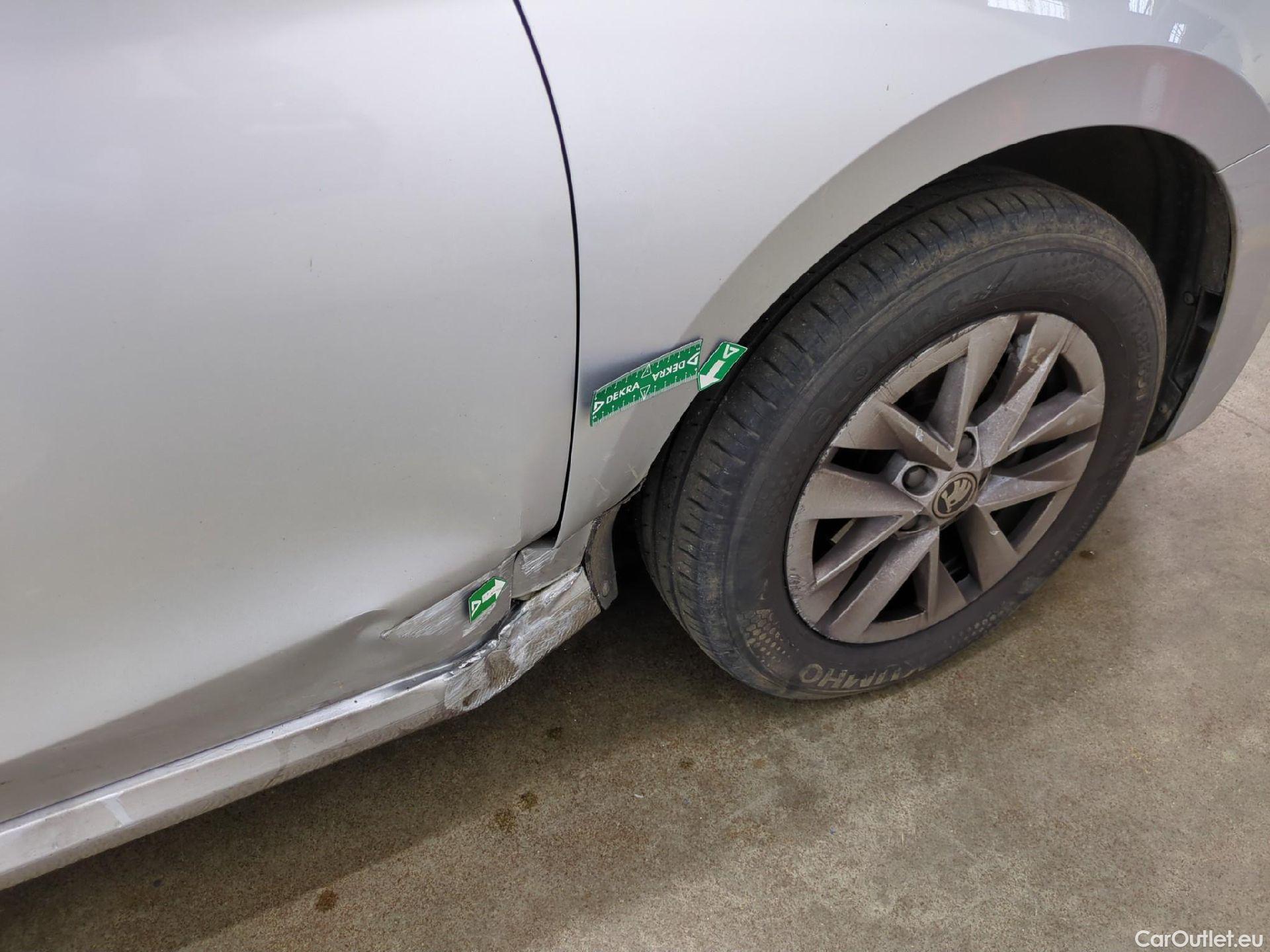  Skoda  Fabia  Ambition 1.0 MPI 80CV BVM5 E6d #34