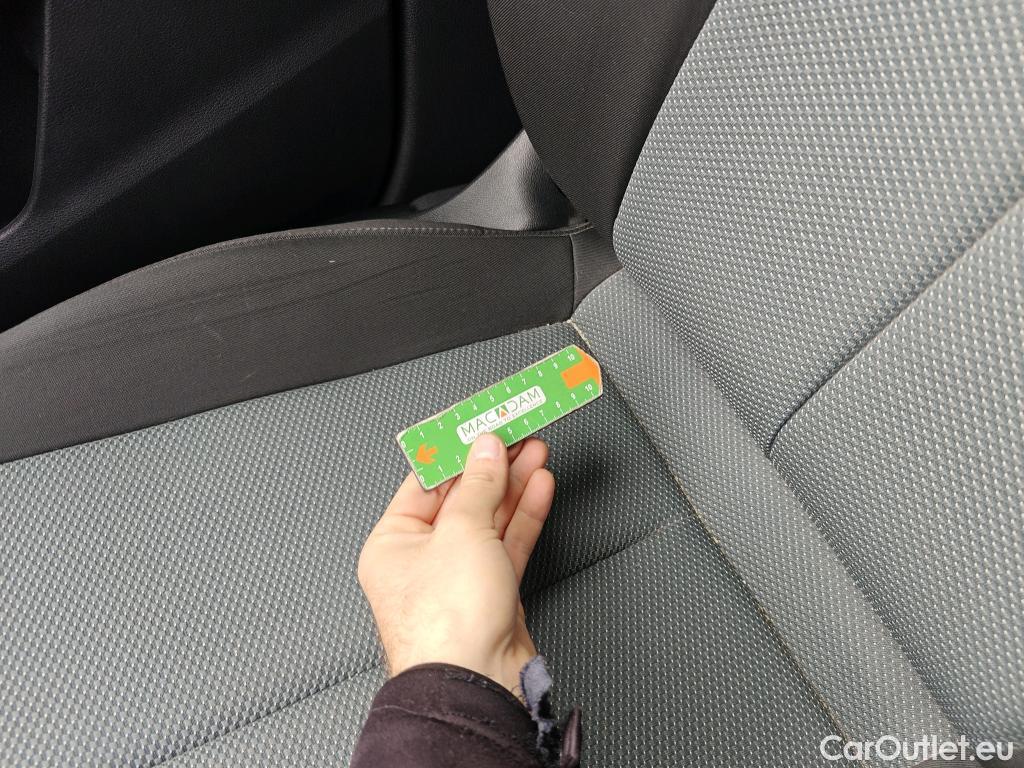  Audi  Q2 AUDI  / 2016 / 5P / todoterreno Design 30 TFSI 85kW (116CV) #22