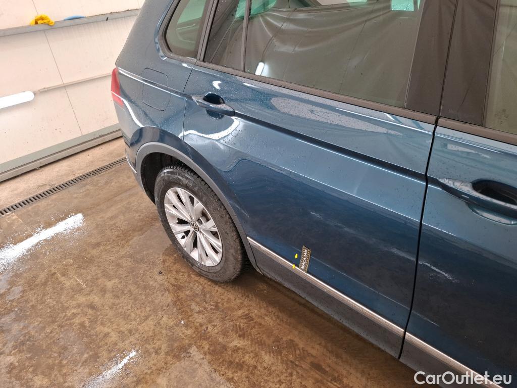  Volkswagen  Tiguan VOLKSWAGEN  / 2020 / 5P / SUV 2.0 TDI 150 DSG7 Life Business #3