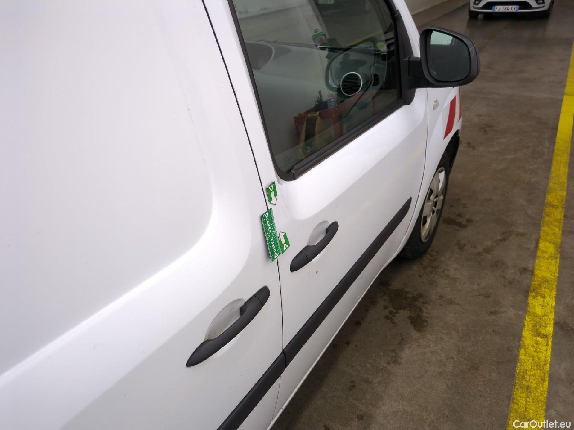  Renault  Kangoo  II Express Extra (Série Spéciale) 1.5 dCi 95CV BVM6 E6dT #25