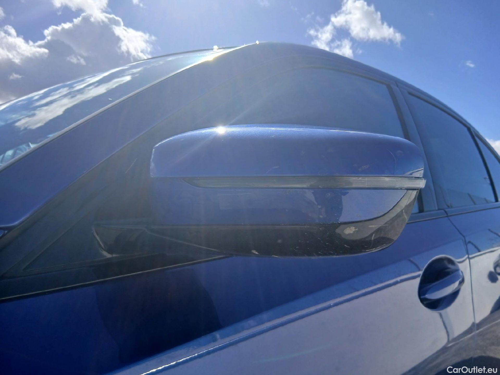  Bmw  Serie 3 BMW  / 2018 / 4P / sedán 330e #13