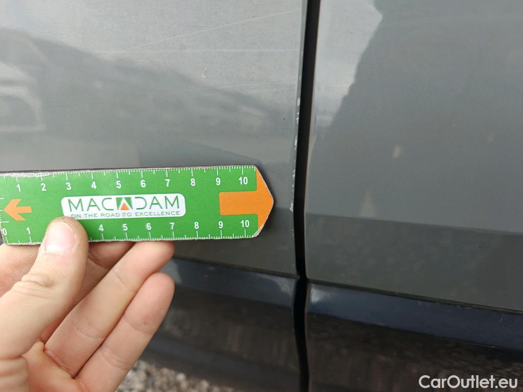  Audi  Q2 AUDI  / 2016 / 5P / todoterreno Design 30 TFSI 85kW (116CV) #2