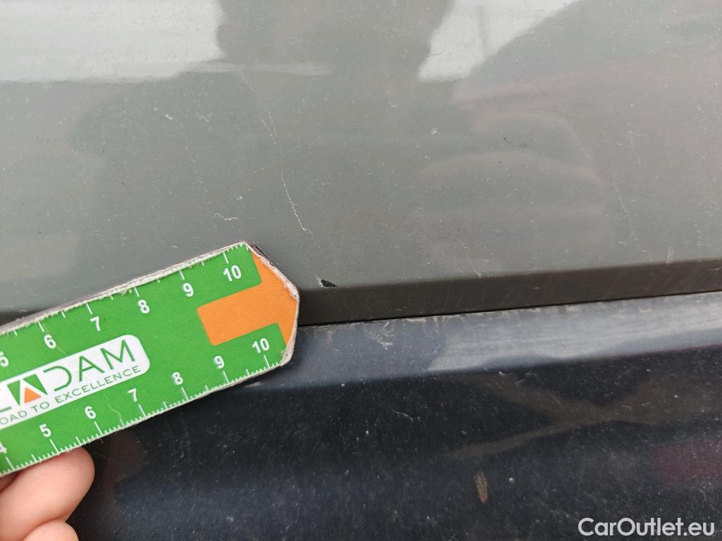  Audi  Q2 AUDI  / 2016 / 5P / todoterreno Design 30 TFSI 85kW (116CV) #44