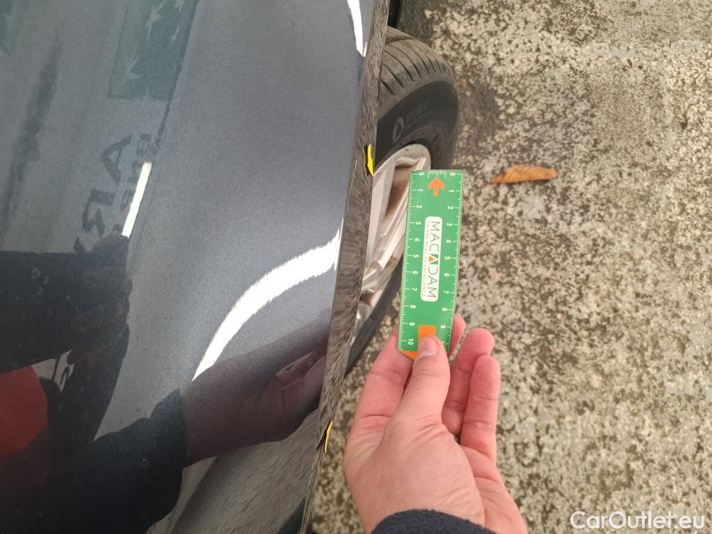  Renault  Megane  IV Berline 5pt. Business 1.5 dCi 115CV BVM6 E6d #29