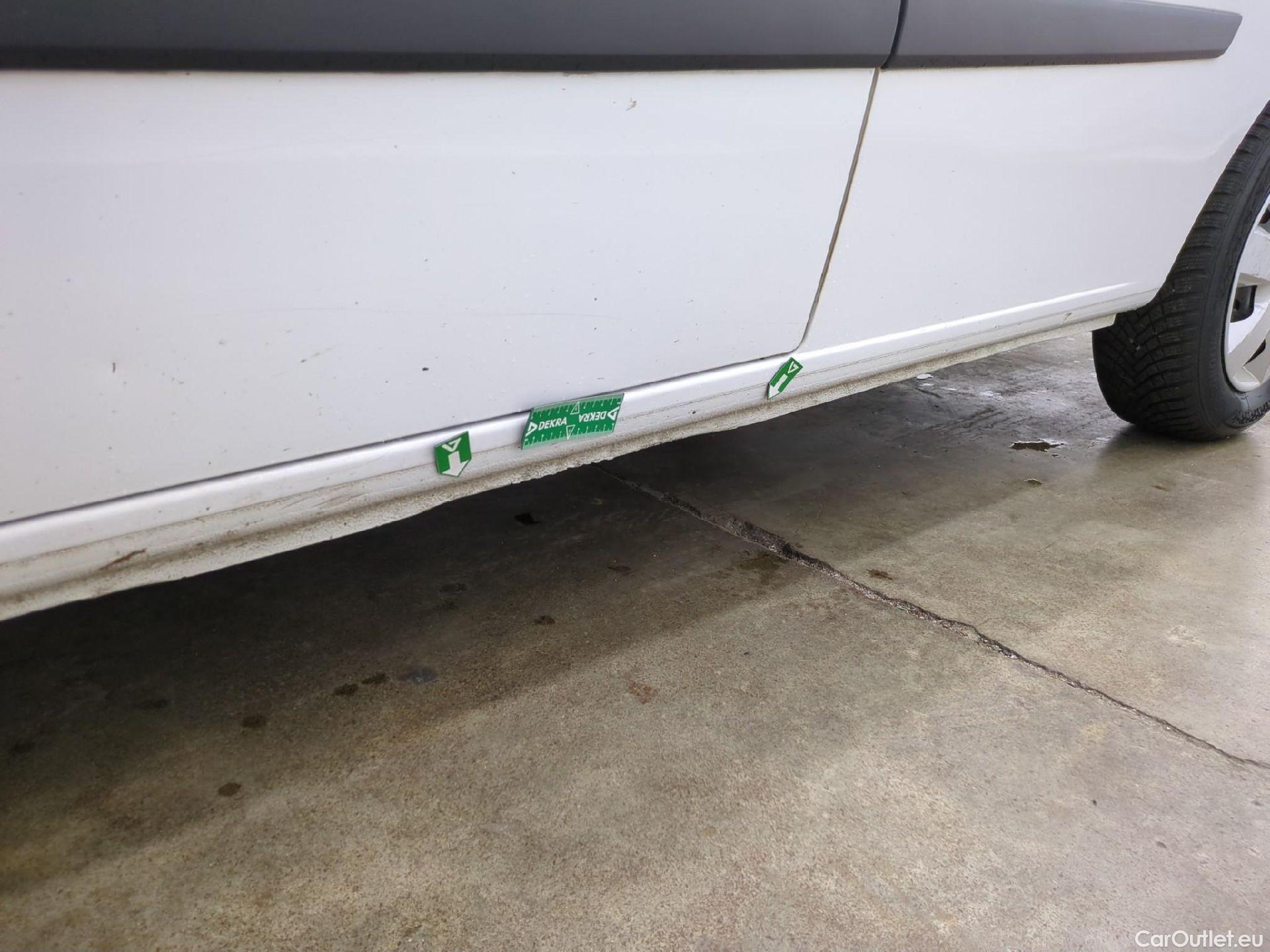  Renault  Kangoo  II Express Extra (Série Spéciale) 1.5 dCi 95CV BVM6 E6dT #51