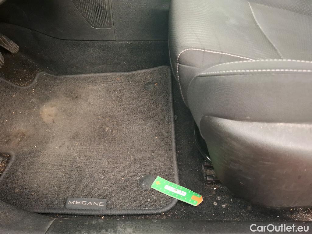  Renault  Megane  IV Berline 5pt. Business 1.5 dCi 115CV BVM6 E6d #30