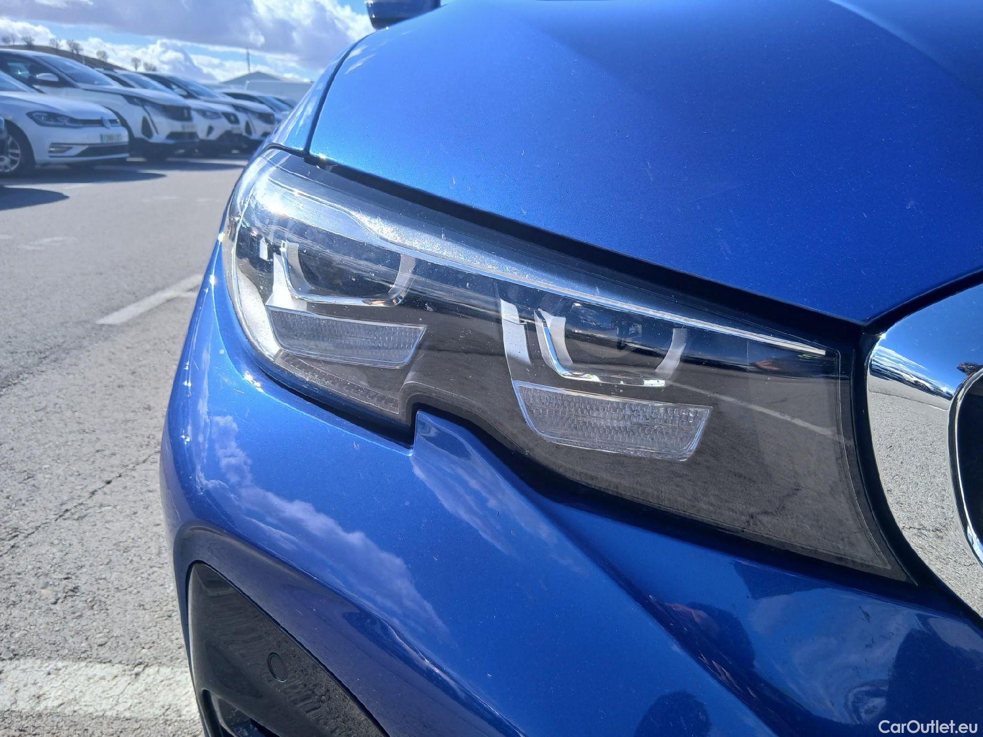  Bmw  Serie 3 BMW  / 2018 / 4P / sedán 330e #11