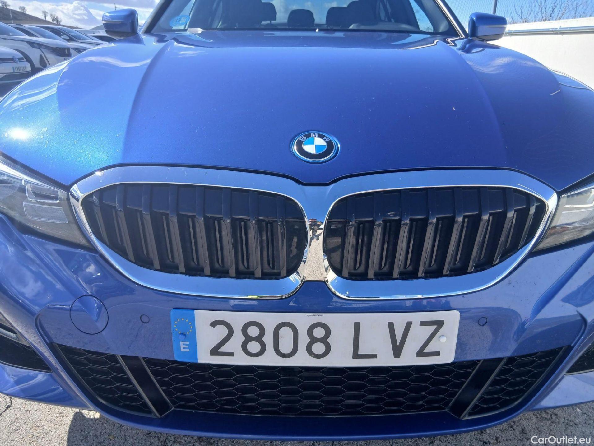  Bmw  Serie 3 BMW  / 2018 / 4P / sedán 330e #7