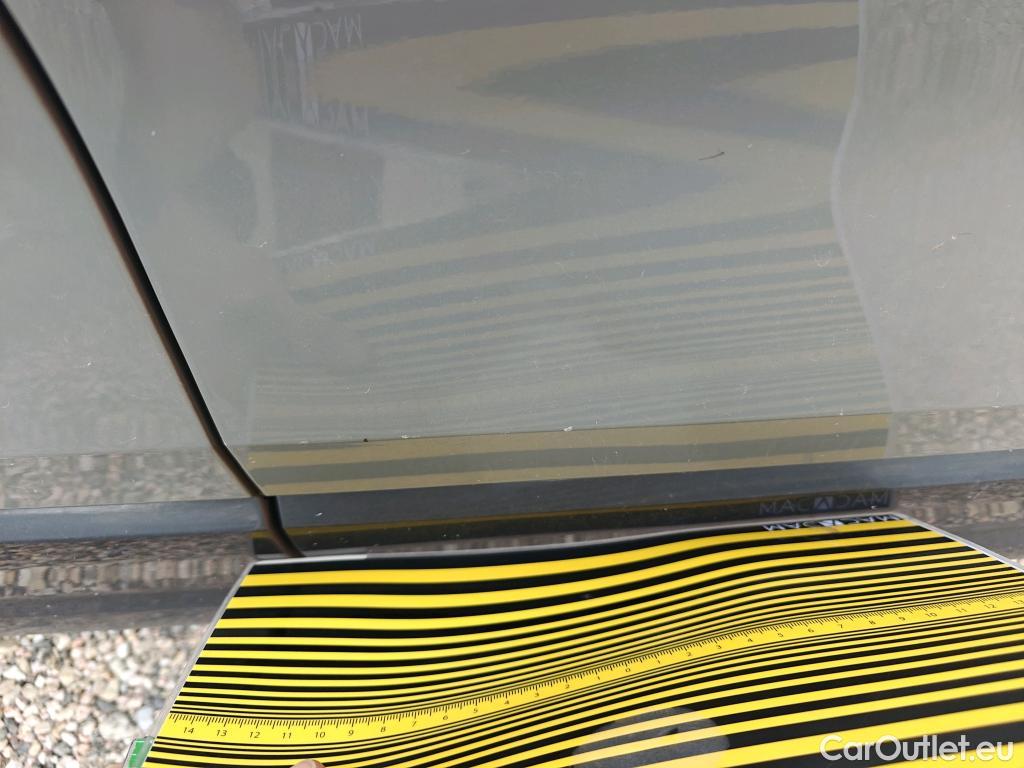  Audi  Q2 AUDI  / 2016 / 5P / todoterreno Design 30 TFSI 85kW (116CV) #38