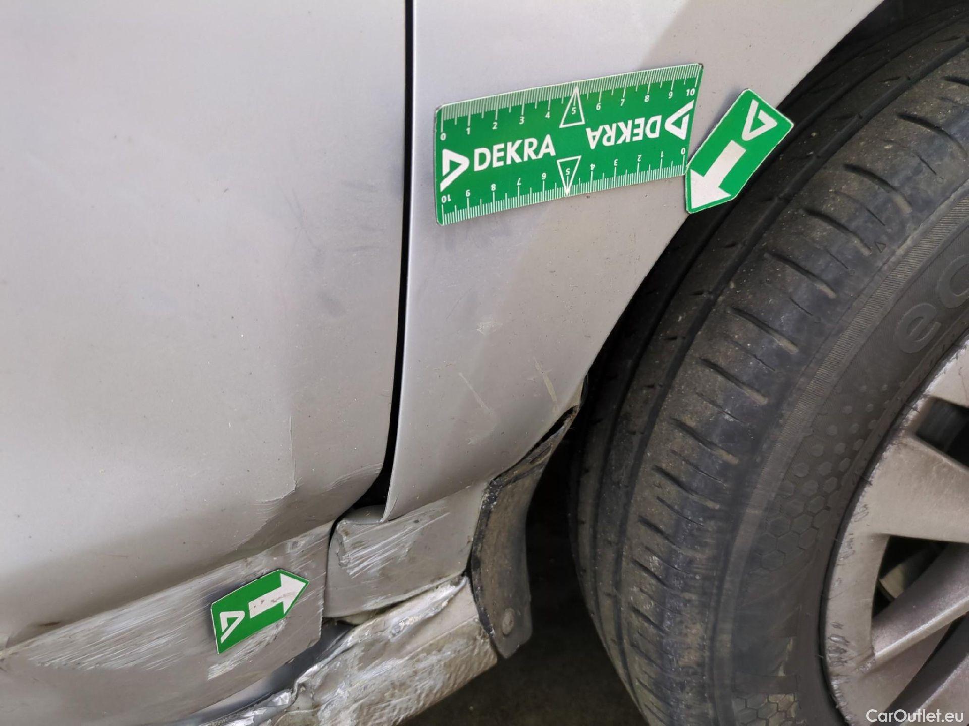  Skoda  Fabia  Ambition 1.0 MPI 80CV BVM5 E6d #33