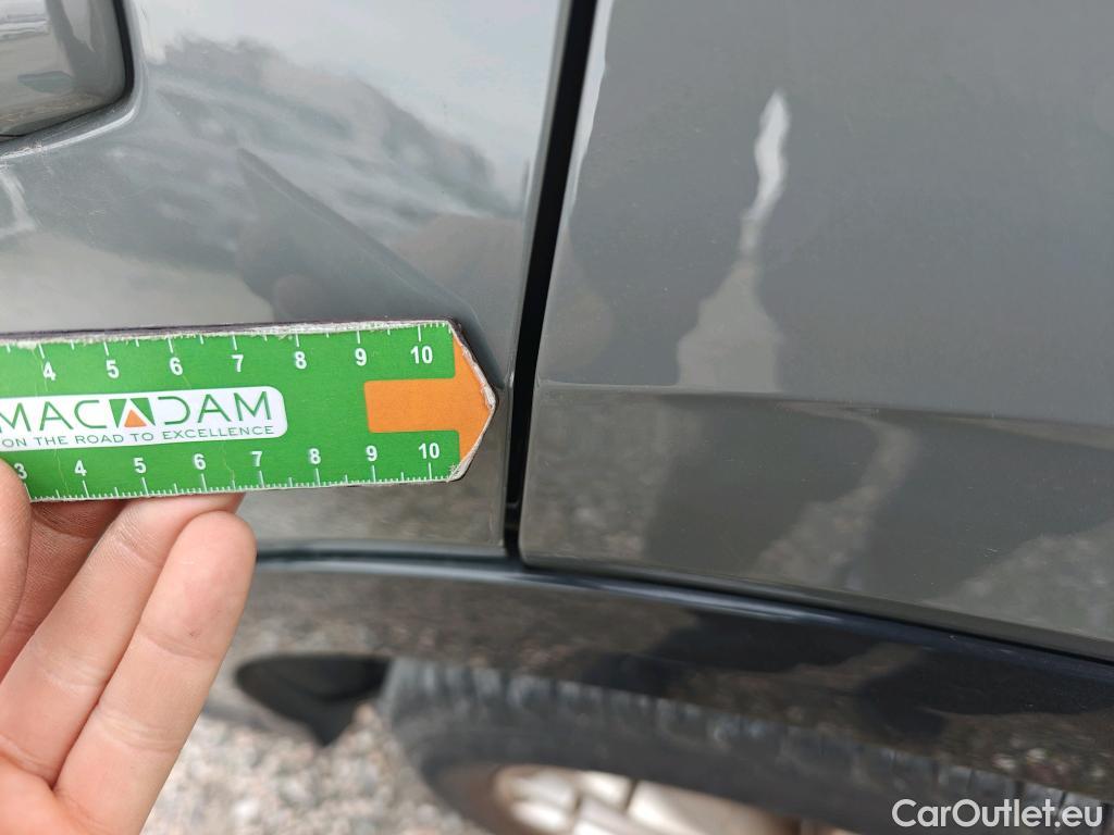  Audi  Q2 AUDI  / 2016 / 5P / todoterreno Design 30 TFSI 85kW (116CV) #32