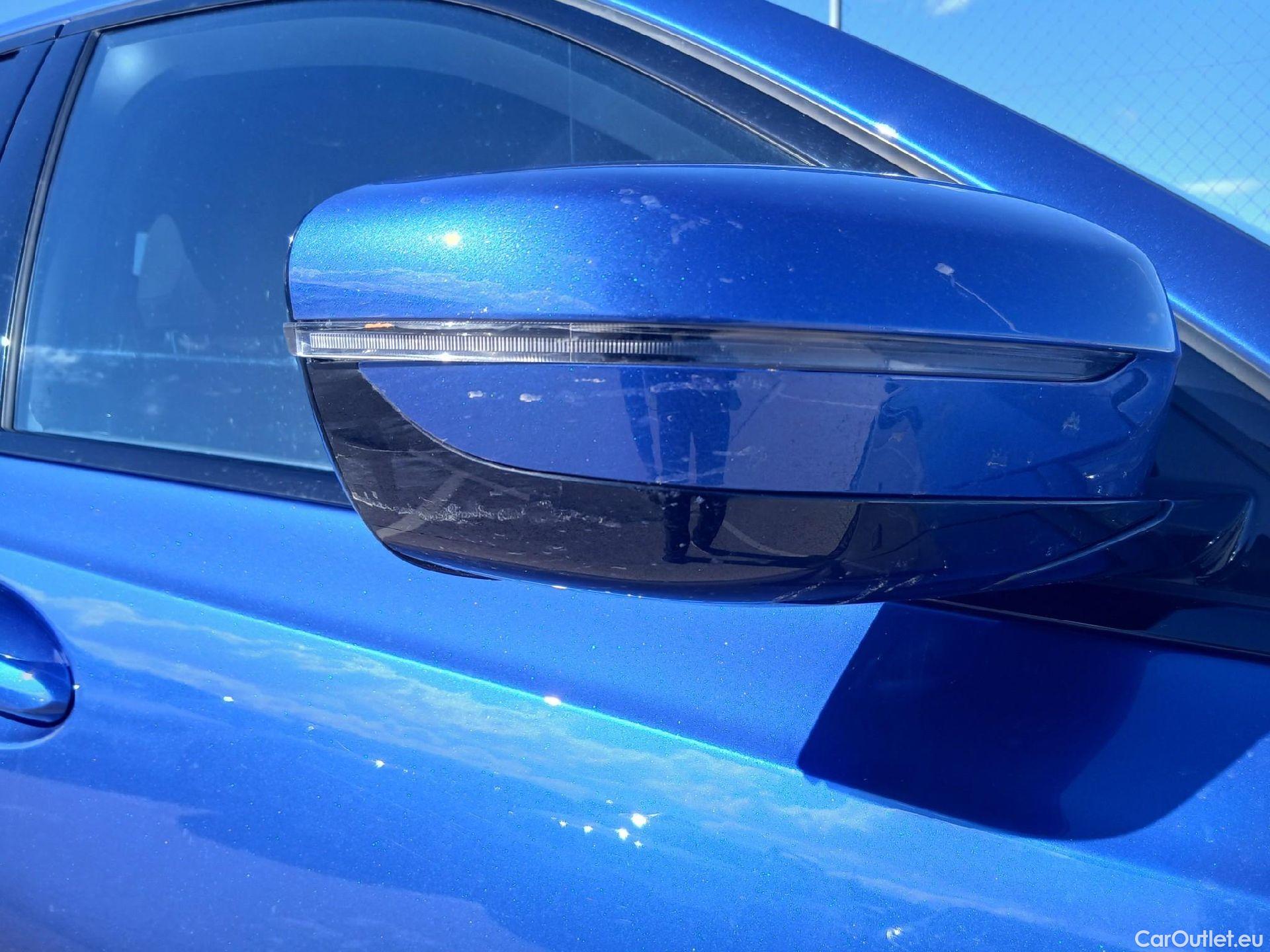  Bmw  Serie 3 BMW  / 2018 / 4P / sedán 330e #40