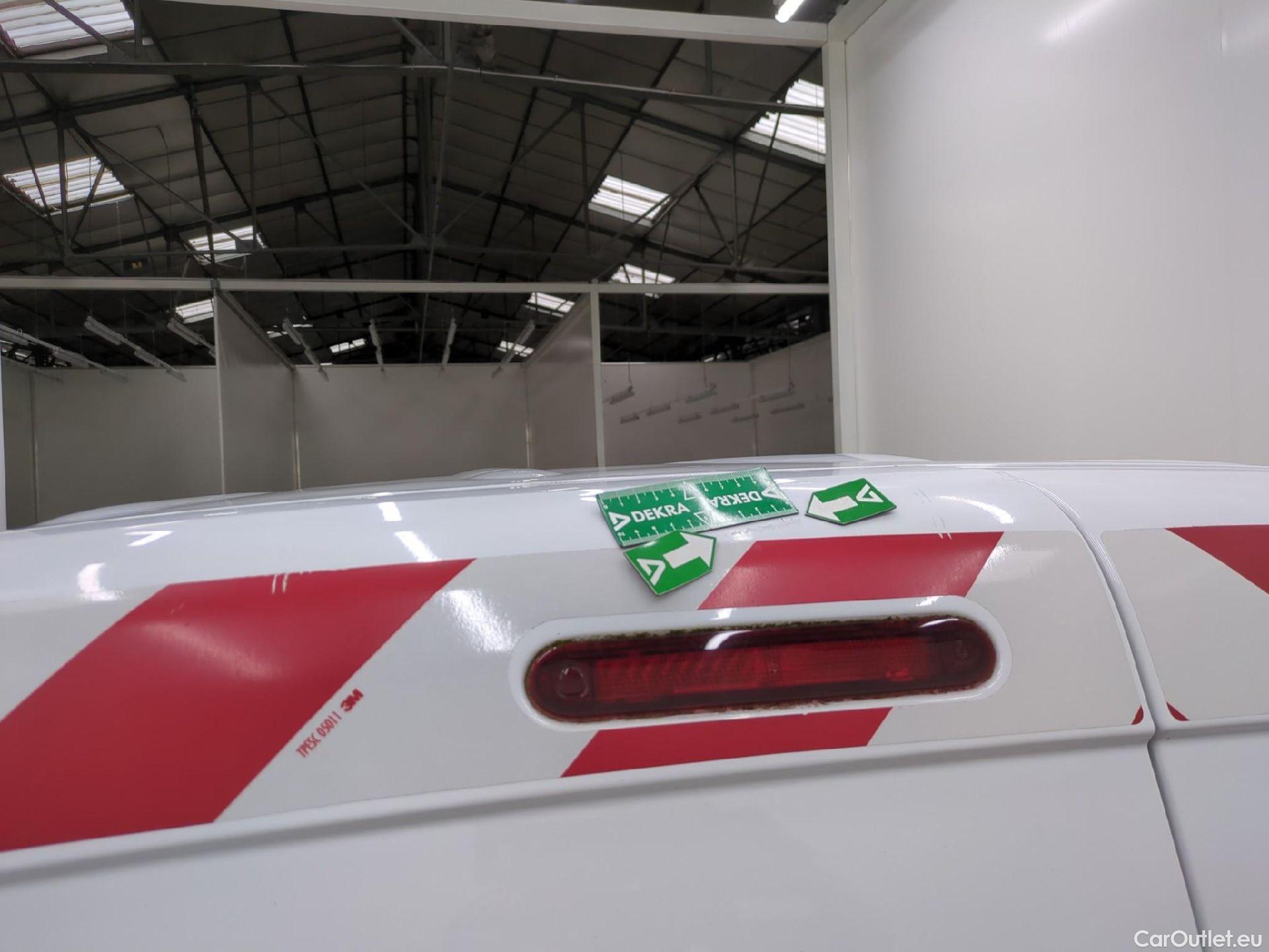  Renault  Kangoo  II Express Extra (Série Spéciale) 1.5 dCi 95CV BVM6 E6dT #48