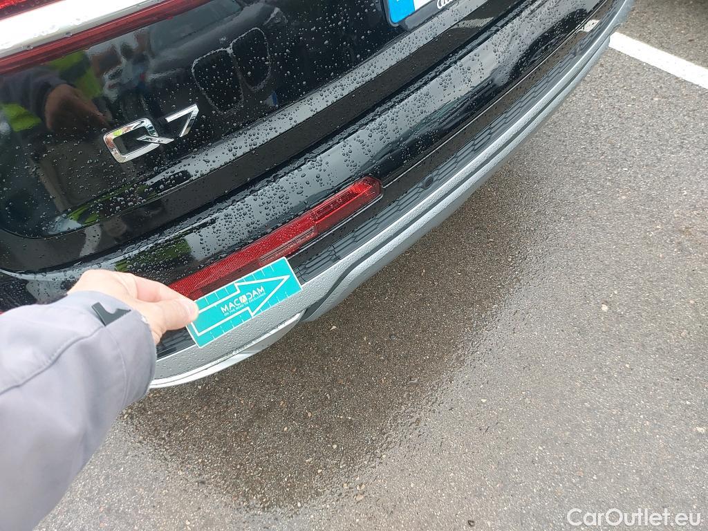  Audi  Q7 AUDI  / 2019 / 5P / todoterreno S line 55 TFSIe 280kW(381CV) quattro tip #4